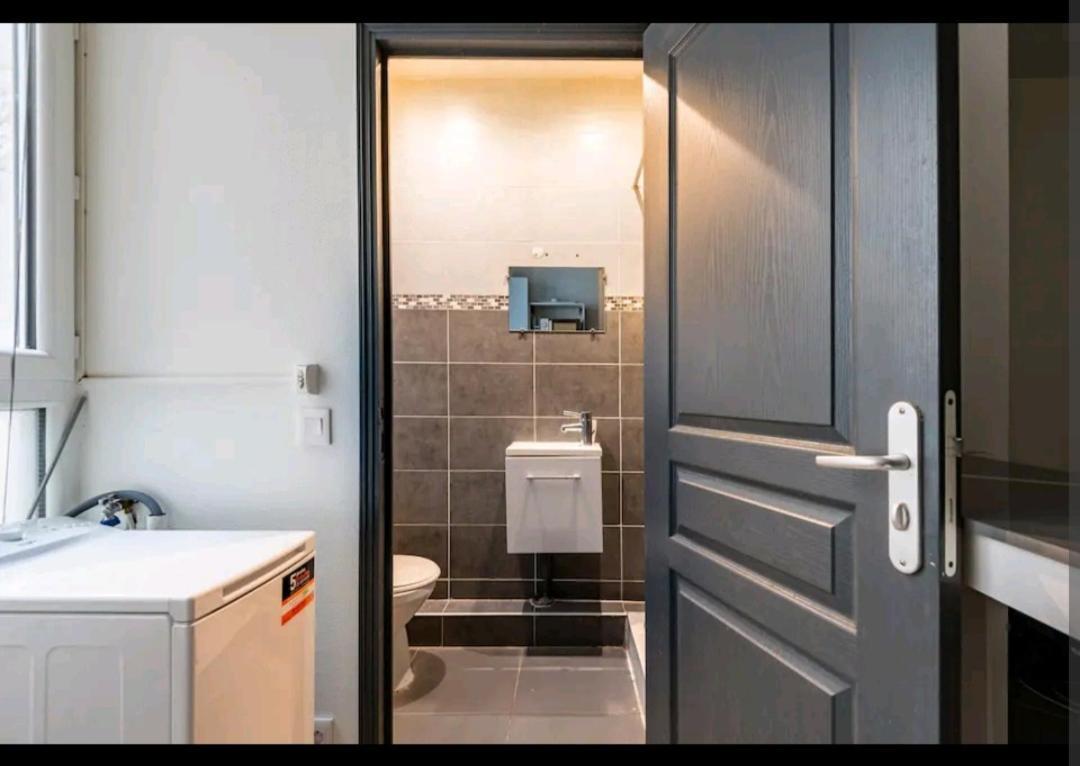 Ferienwohnung Studio Montelimar Cosy, Calme, Netflix +Wifi Exterior foto
