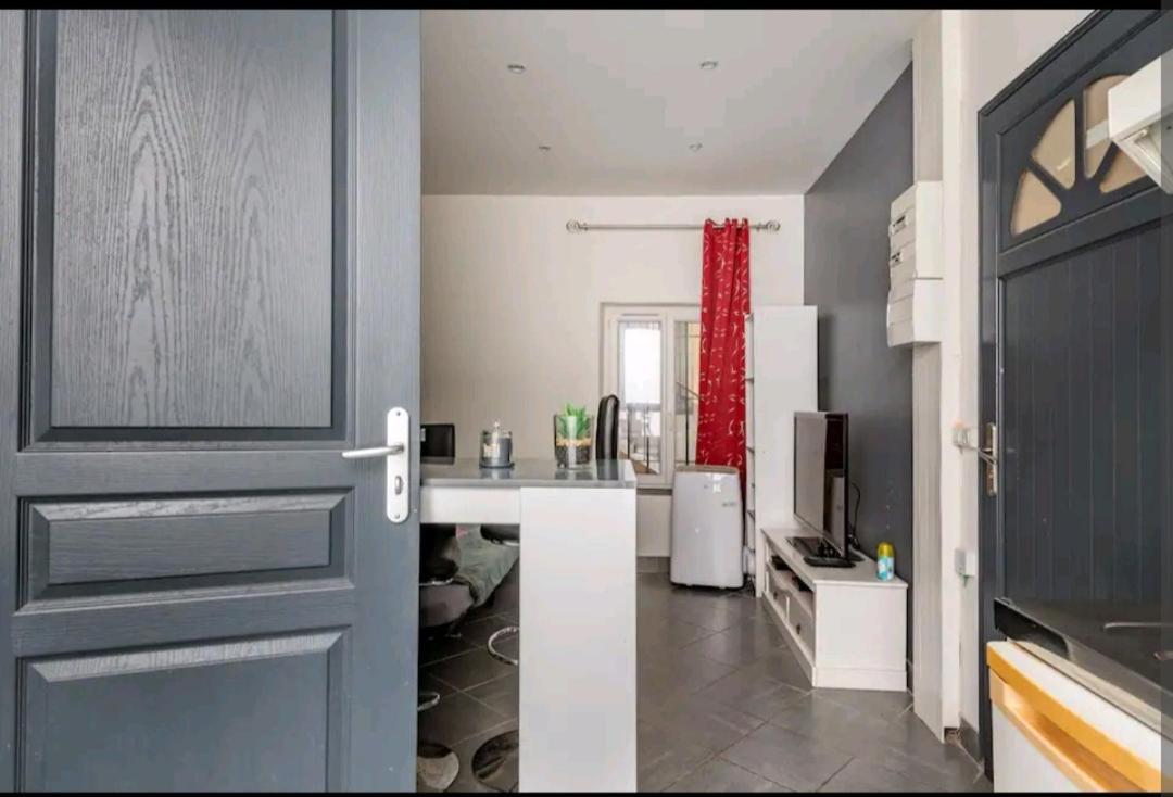 Ferienwohnung Studio Montelimar Cosy, Calme, Netflix +Wifi Exterior foto